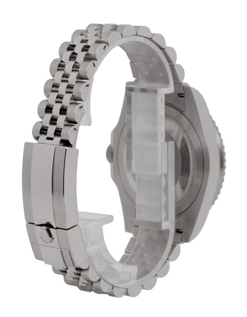 Rolex GMT Master II 126710 GRNR Image 6